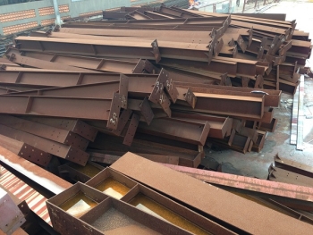 Thép giá rẻ Trung Quốc - Lối đi nào cho doanh nghiệp Việt Nam