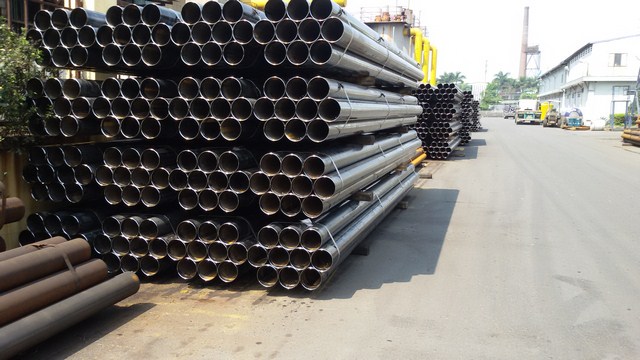 Thép ống đen 141.3 x 5.56 x 6m